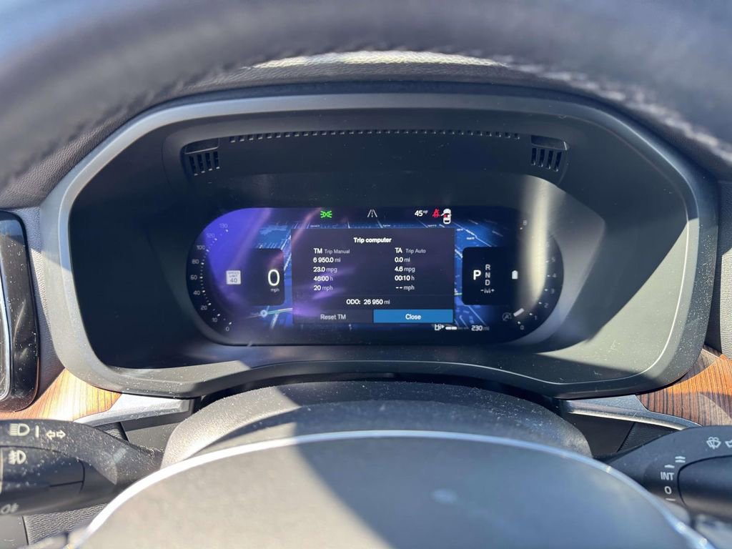 Certified 2023 Volvo XC60 B5 Plus w/ Climate Package image 23