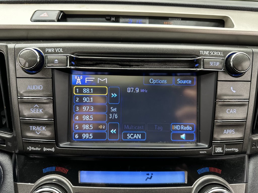 Used 2013 Toyota RAV4 Limited AWD/4WD image 16