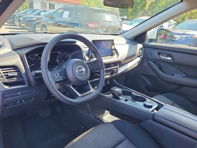 Used 2024 Nissan Rogue SV AWD/4WD image 19