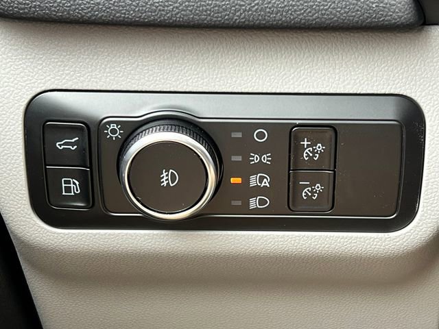 New 2024 Ford Escape SE w/ PHEV Premium Package image 18