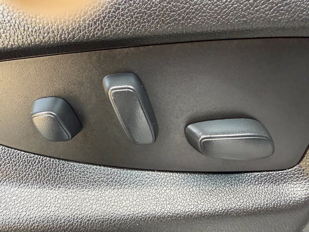 Used 2019 Chevrolet Tahoe LT AWD/4WD image 35