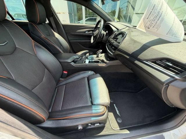 Used 2022 Cadillac CT4 V w/ Navigation Package RWD image 5