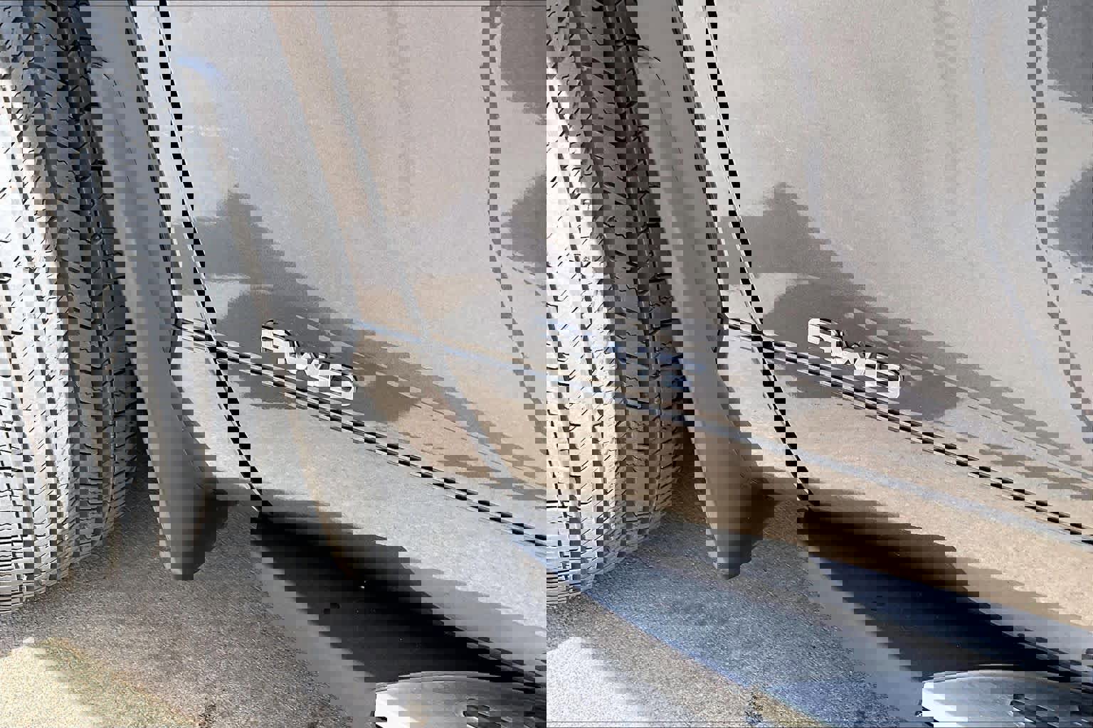 Used 2025 Toyota Highlander Limited image 32