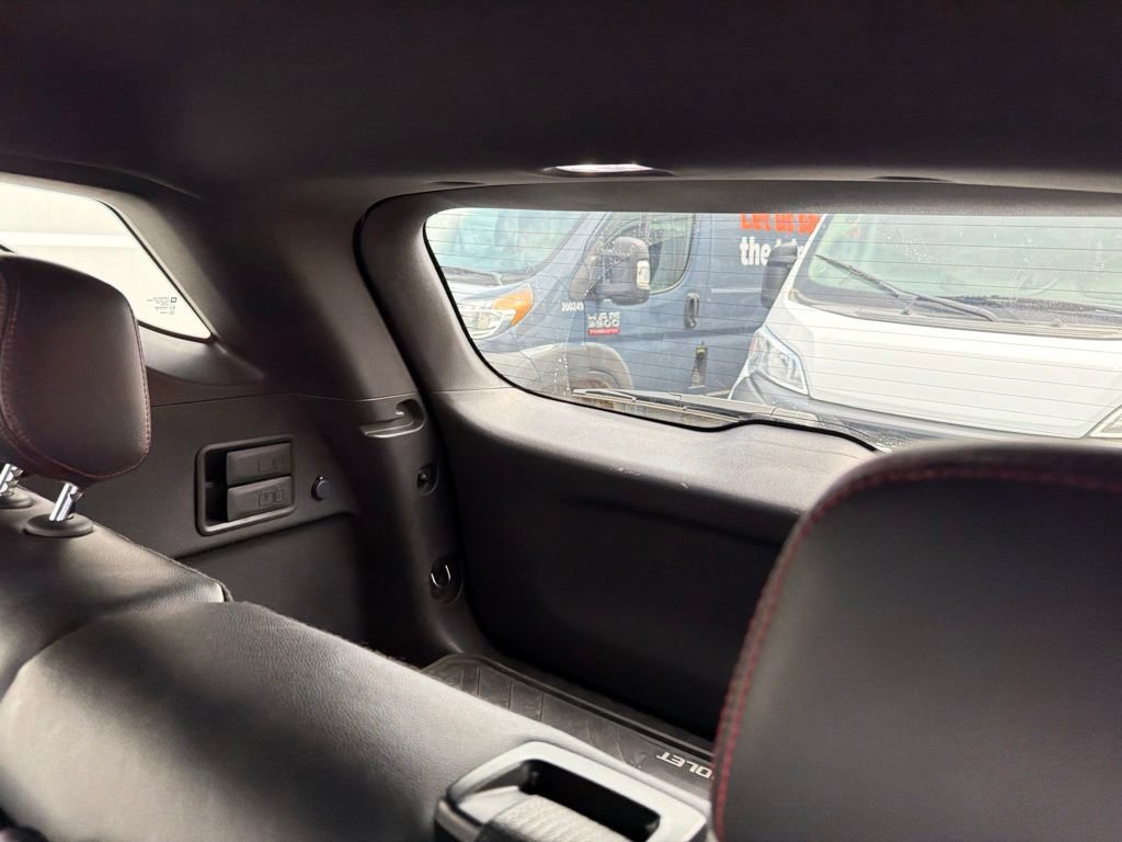 Used 2023 Chevrolet Equinox RS FWD image 24