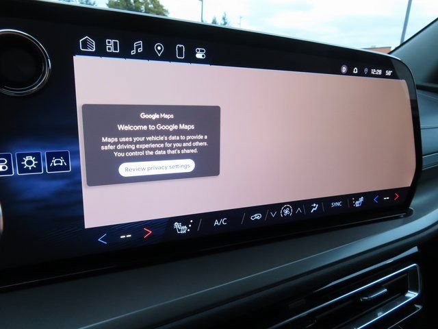 Used 2025 Chevrolet Traverse LT AWD/4WD image 25