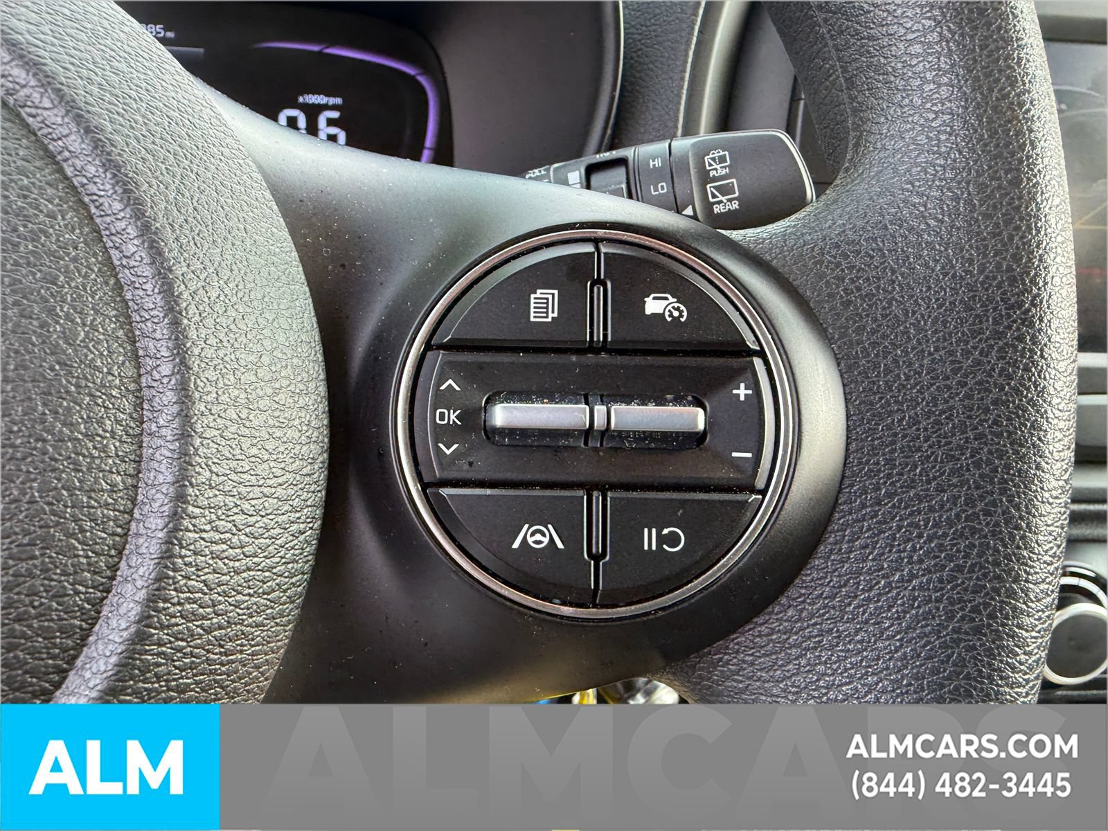 Used 2025 Kia Soul LX w/ LX Technology Package FWD image 21