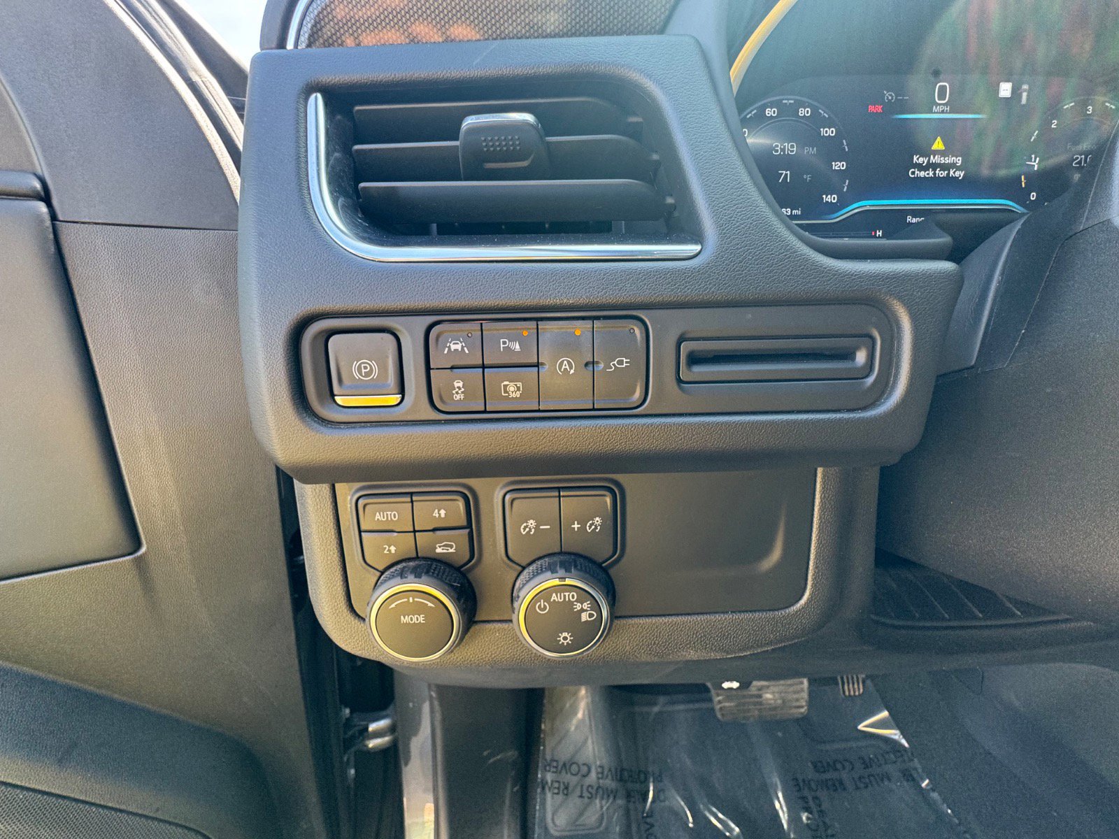 Used 2022 Chevrolet Tahoe RST w/ Luxury Package AWD/4WD image 21