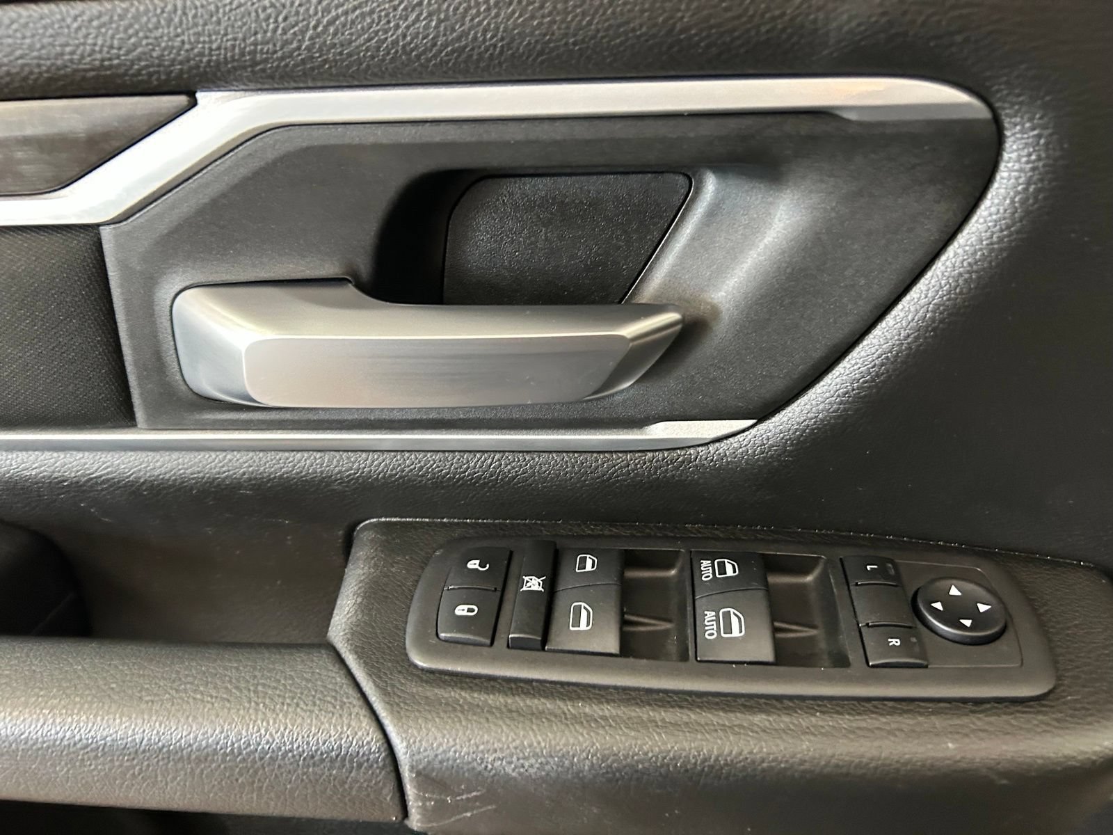 Used 2023 RAM 1500 Big Horn AWD/4WD image 13