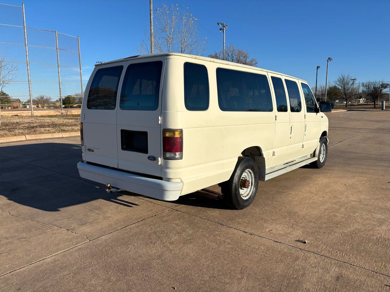 Used 1993 Ford E-350 and Econoline 350 XLT RWD image 22