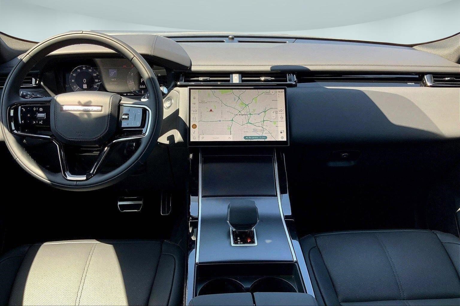 Certified 2026 Land Rover Range Rover Velar Dynamic SE AWD/4WD image 11