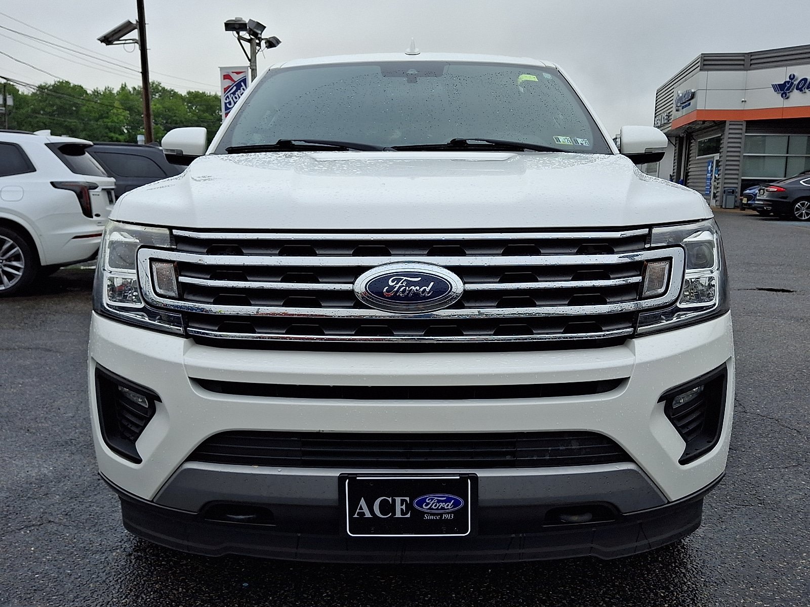 Certified 2020 Ford Expedition XLT w/ Equipment Group 202A AWD/4WD image 2