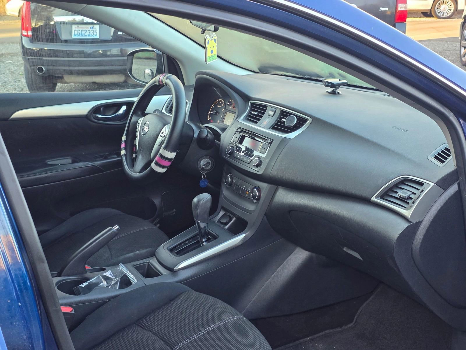 Used 2016 Nissan Sentra S image 7