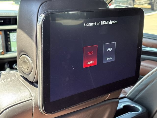 Used 2023 GMC Yukon Denali Ultimate AWD/4WD image 12