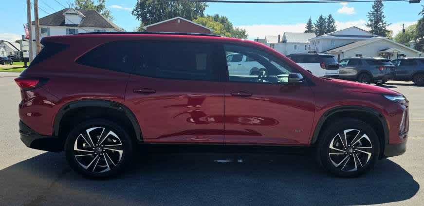 Used 2025 Buick Enclave Sport Touring w/ Power Package AWD/4WD image 6