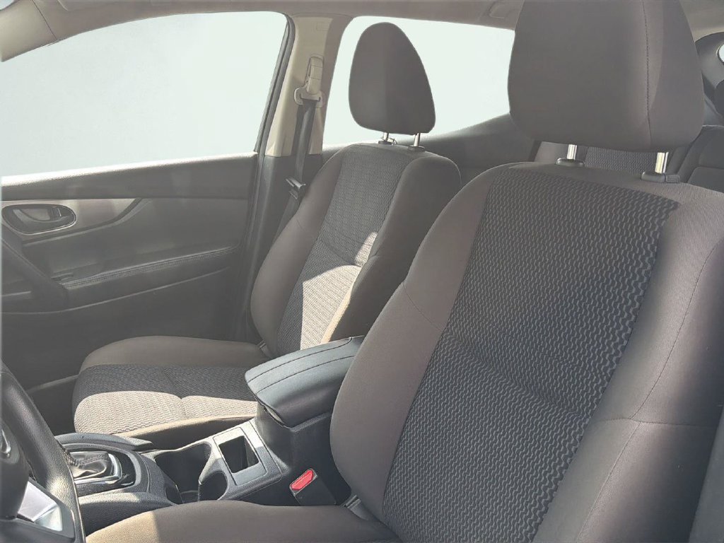 Used 2021 Nissan Rogue Sport S FWD image 11