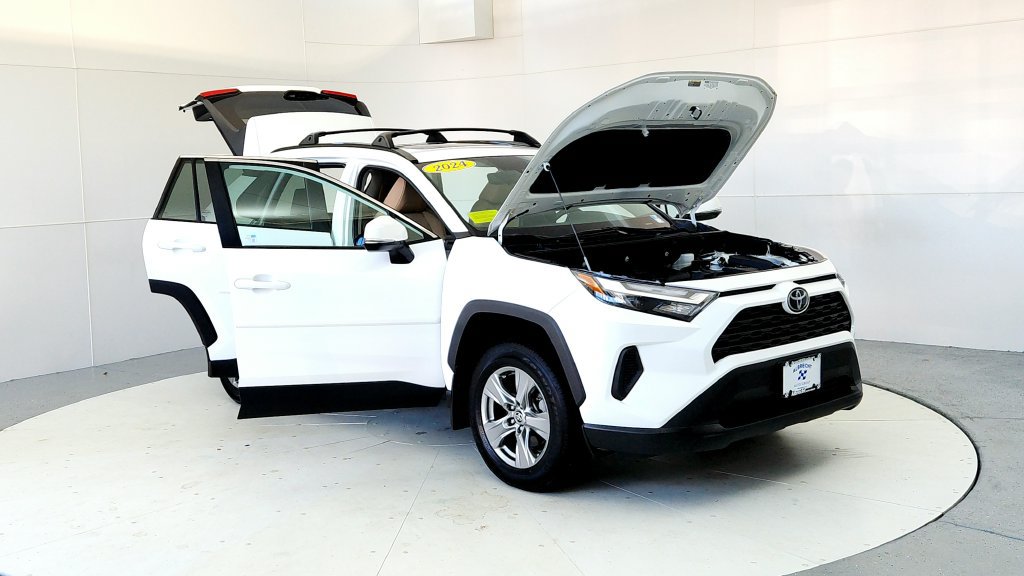 Used 2024 Toyota RAV4 XLE w/ Convenience Package AWD/4WD image 12