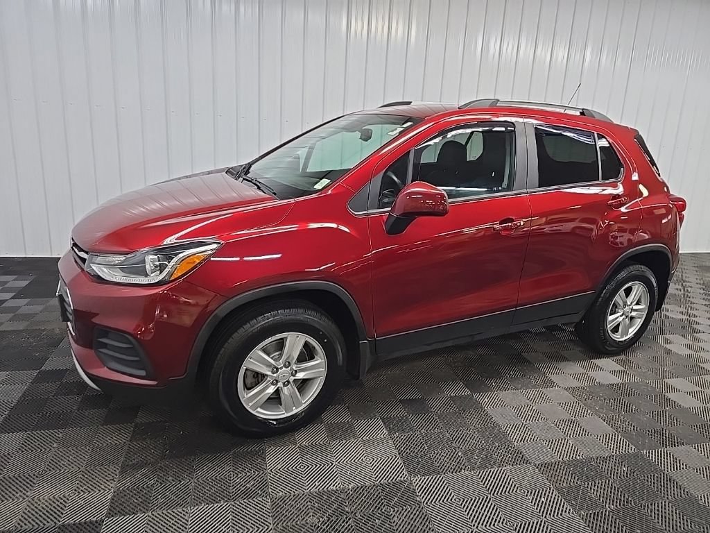 Used 2021 Chevrolet Trax LT w/ LT Convenience Package AWD/4WD image 6