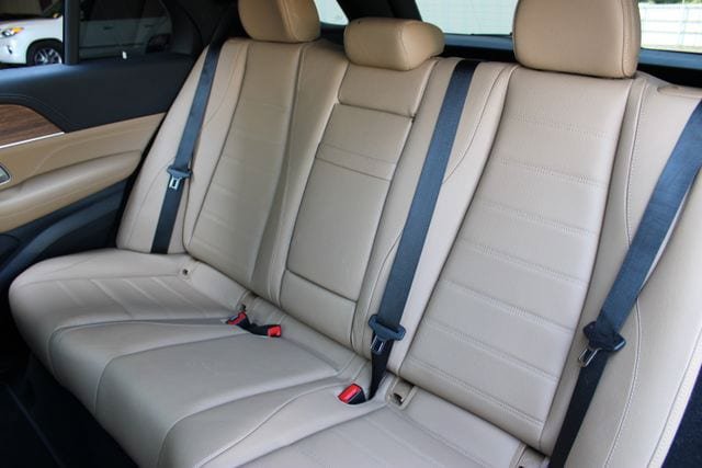 Used 2025 Mercedes-Benz GLE 450e 4MATIC image 11