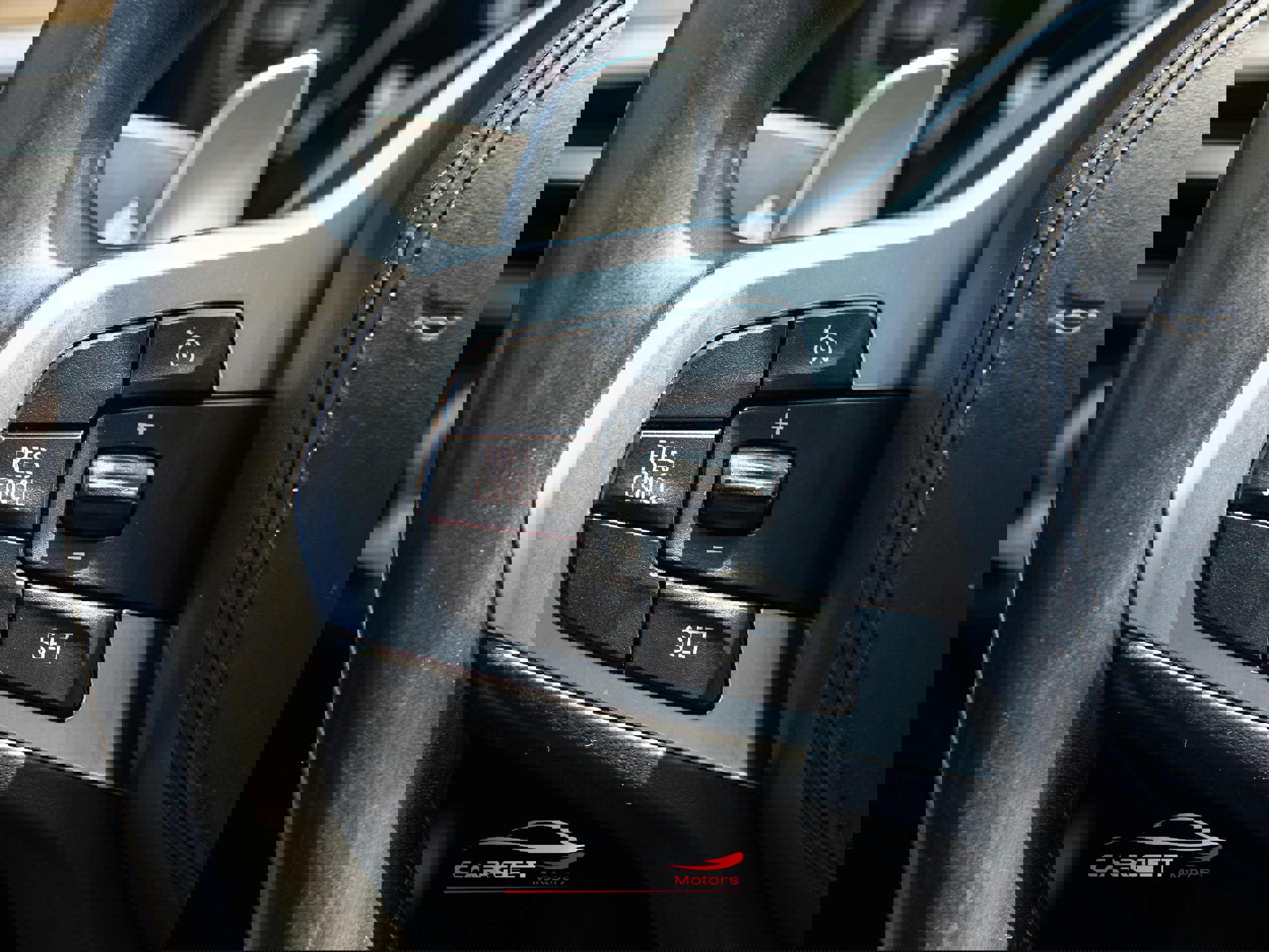 Used 2018 BMW 540i xDrive image 25