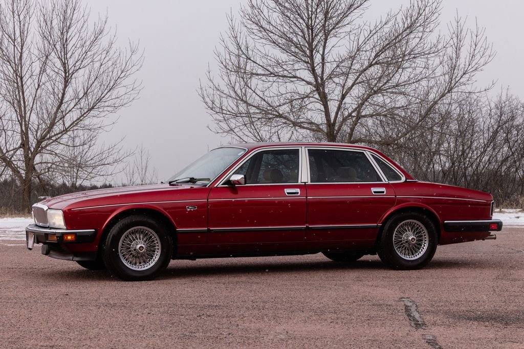 Used 1992 Jaguar XJ Vanden Plas image 86