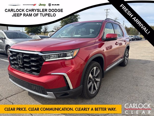 Used 2025 Honda Pilot Touring image 1