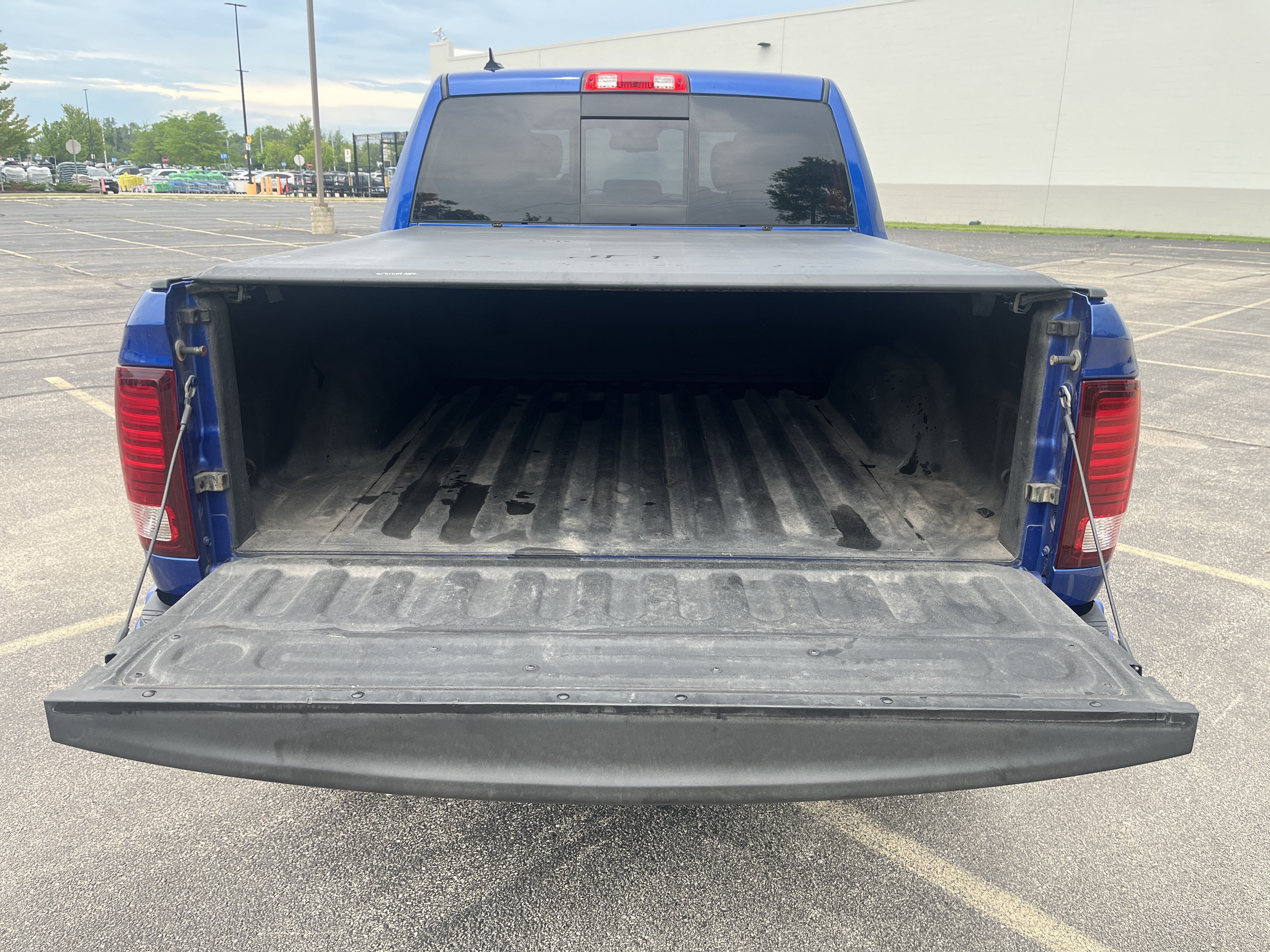 Used 2015 RAM 1500 Sport w/ Convenience Group AWD/4WD image 10