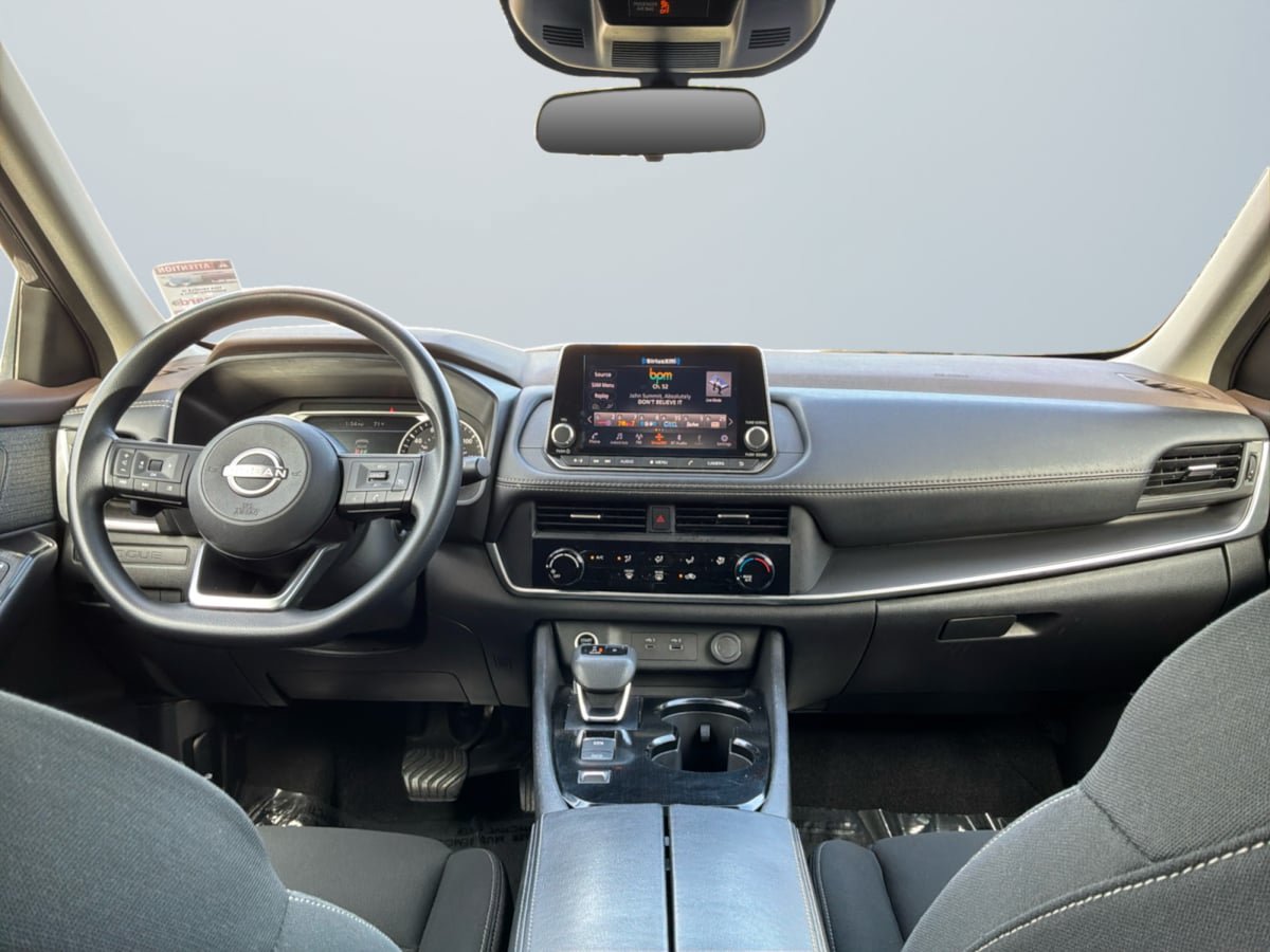 Used 2023 Nissan Rogue S FWD image 10