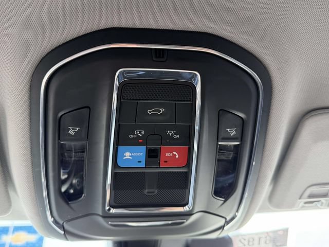 Used 2023 Jeep Grand Cherokee Limited AWD/4WD image 32
