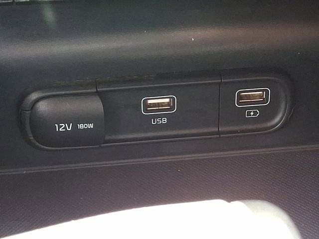 Used 2023 Kia K5 GT-Line image 29