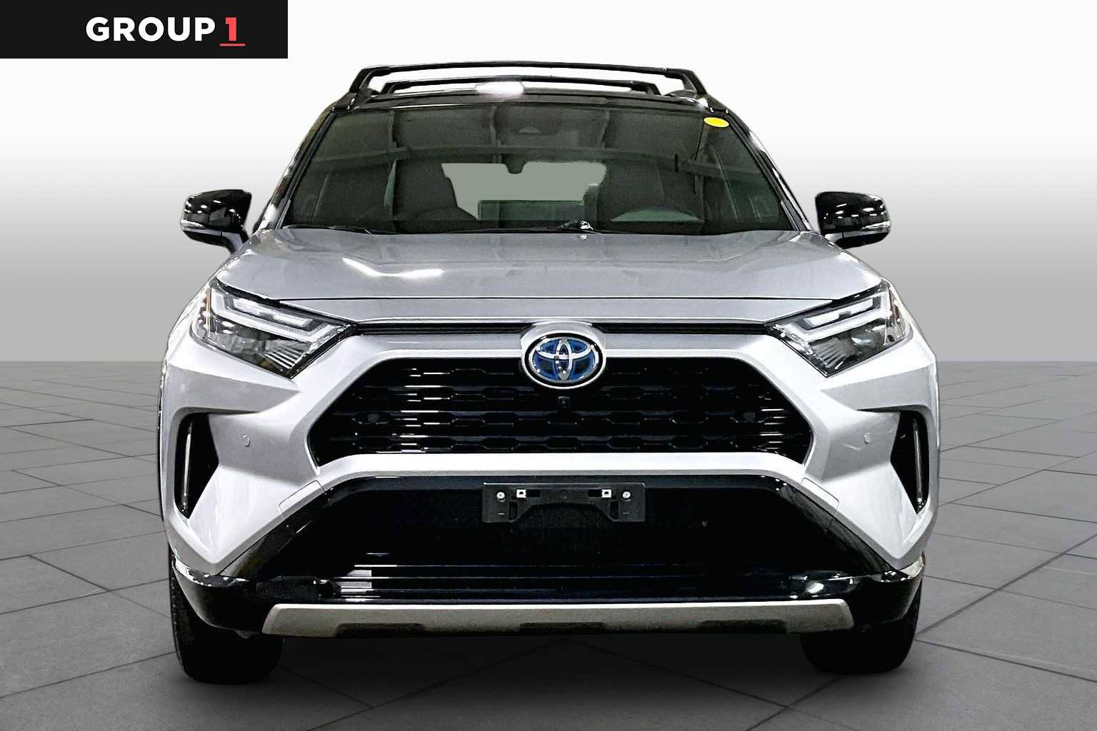 Used 2024 Toyota RAV4 XSE w/ Advanced Technology Package AWD/4WD image 4