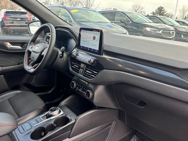Used 2023 Ford Escape ST-Line Select AWD/4WD image 13