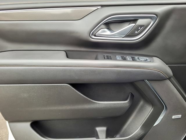 Used 2024 GMC Yukon AT4 w/ Technology Package image 18