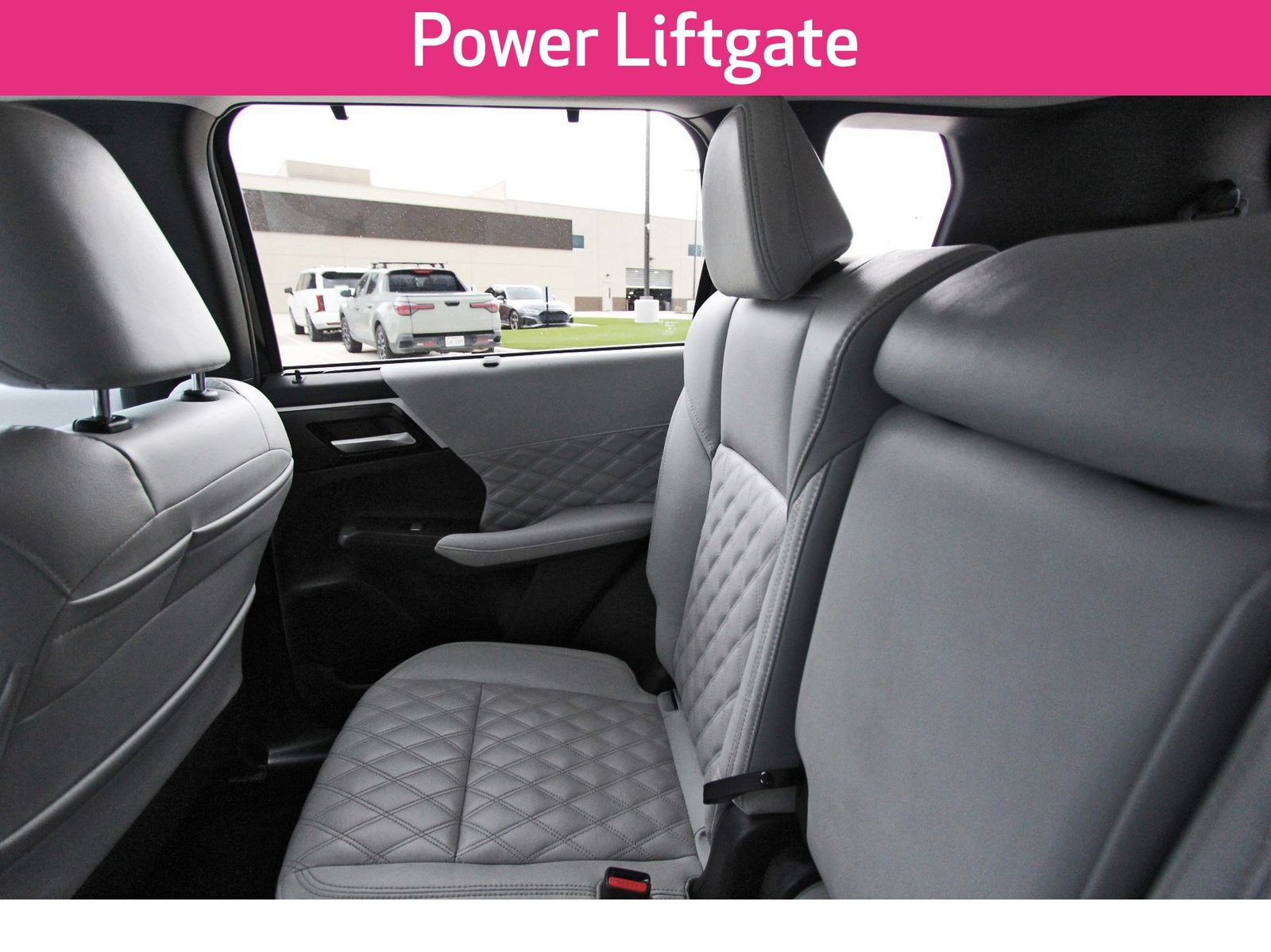 Used 2023 Mitsubishi Outlander SEL FWD image 13