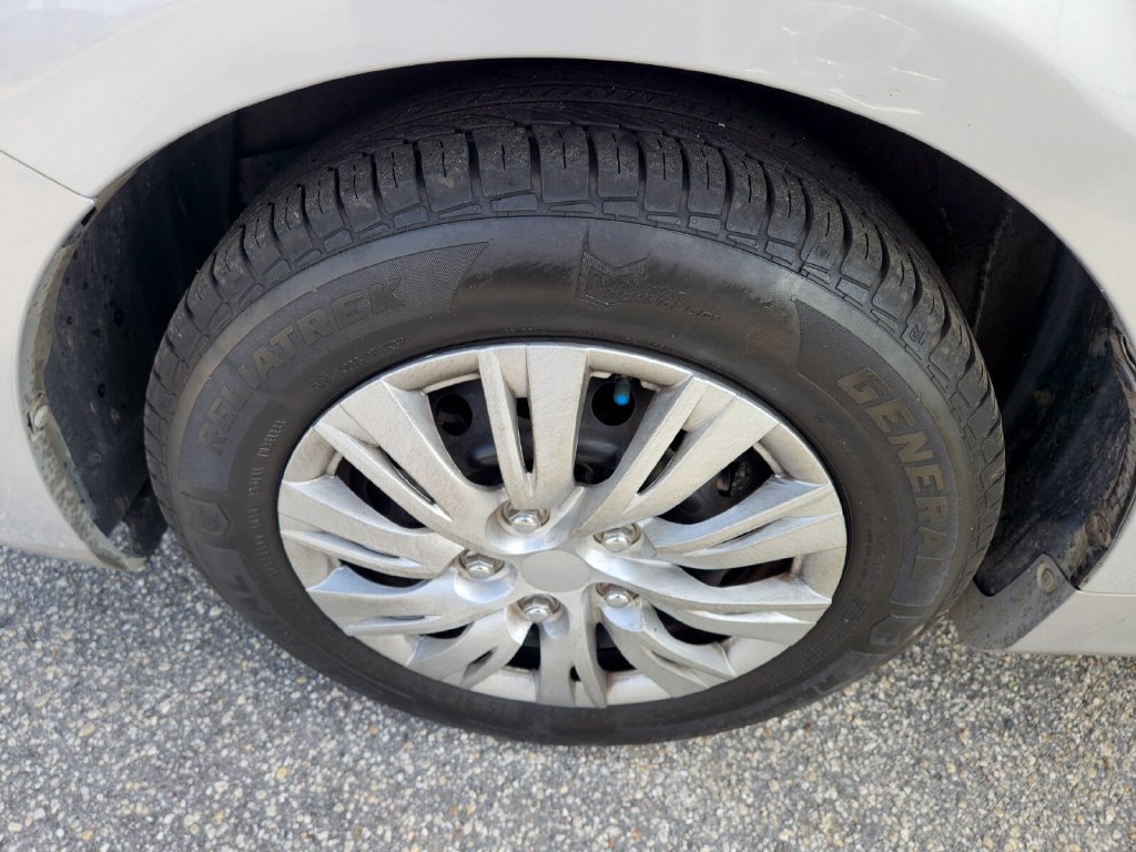 Used 2013 Toyota Corolla L FWD image 4