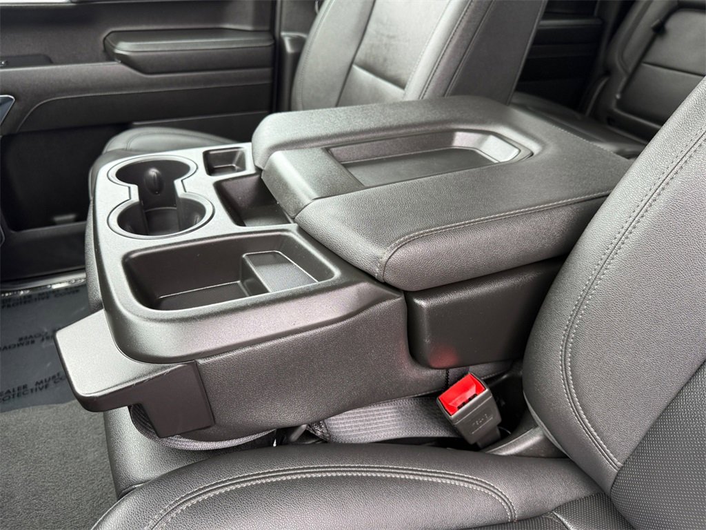 Used 2024 GMC Sierra 1500 SLT image 30