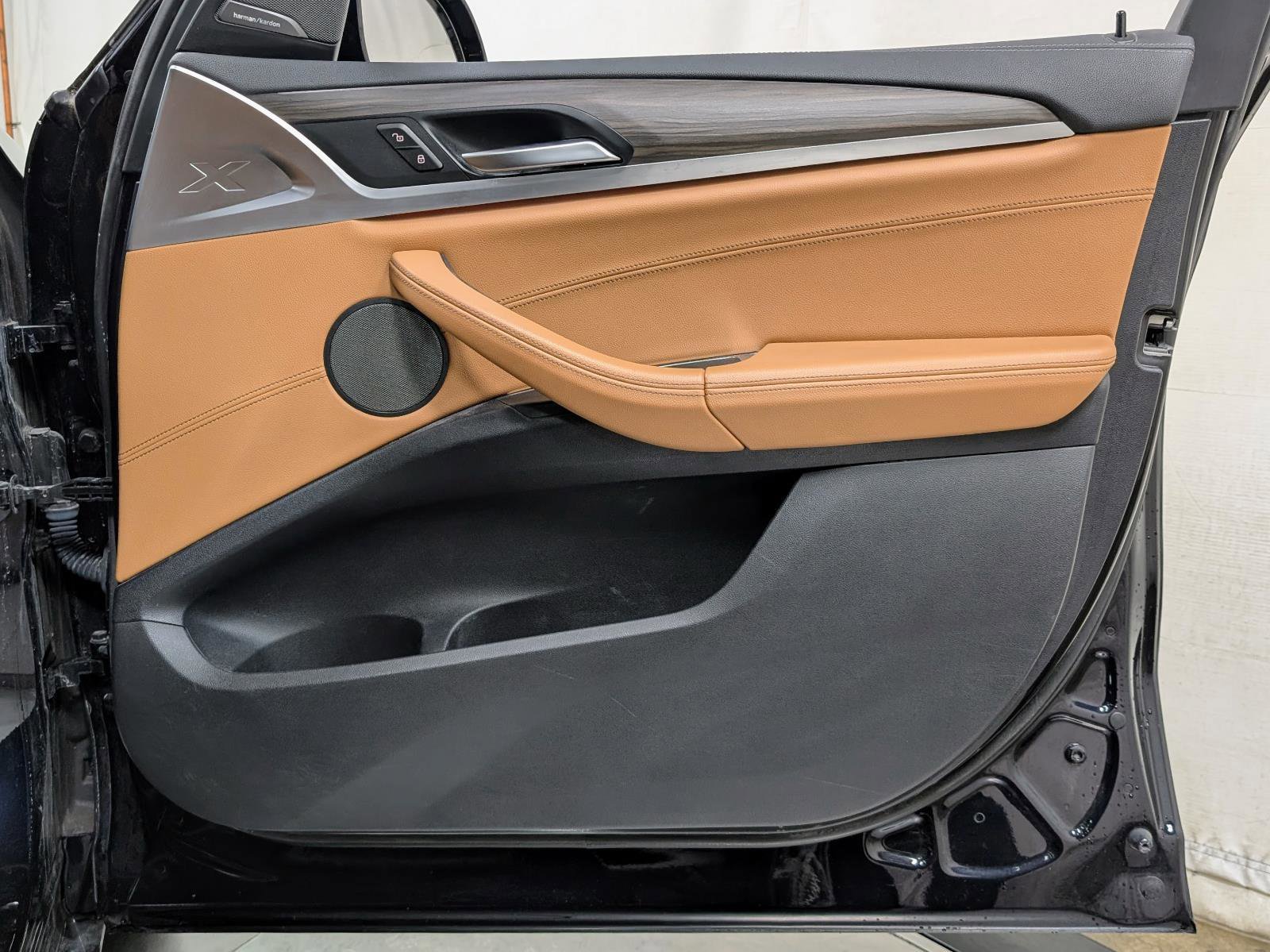 Used 2018 BMW X3 M40i image 24