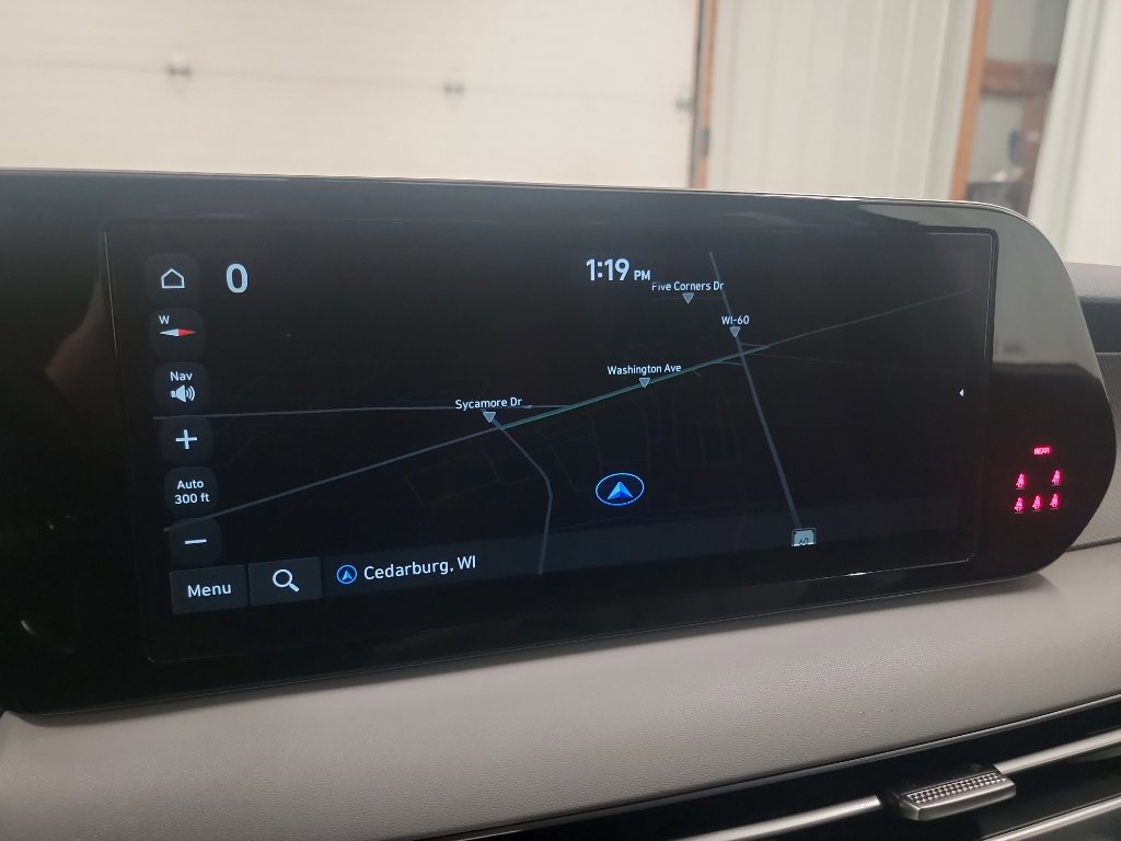 Used 2024 Hyundai Palisade SEL image 32