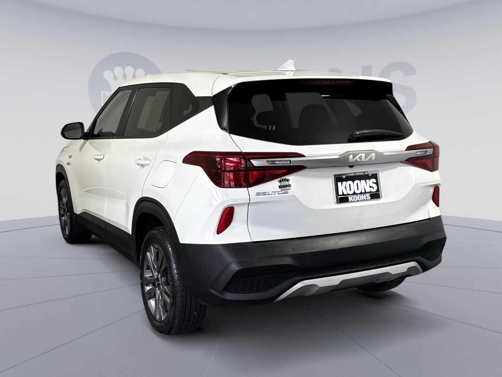 Used 2023 Kia Seltos LX AWD/4WD image 4