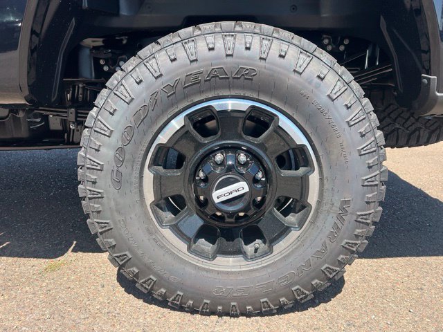 New 2026 Ford F250 Lariat w/ Tremor Off-Road Package AWD/4WD image 9