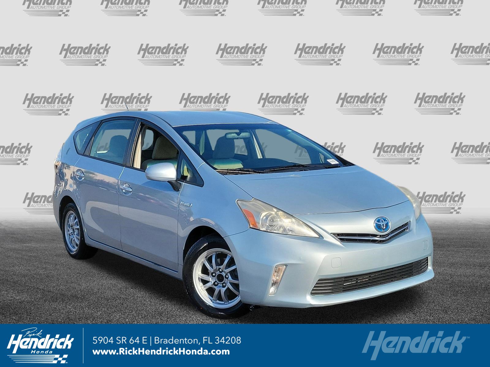Used 2013 Toyota Prius V Two FWD image 1