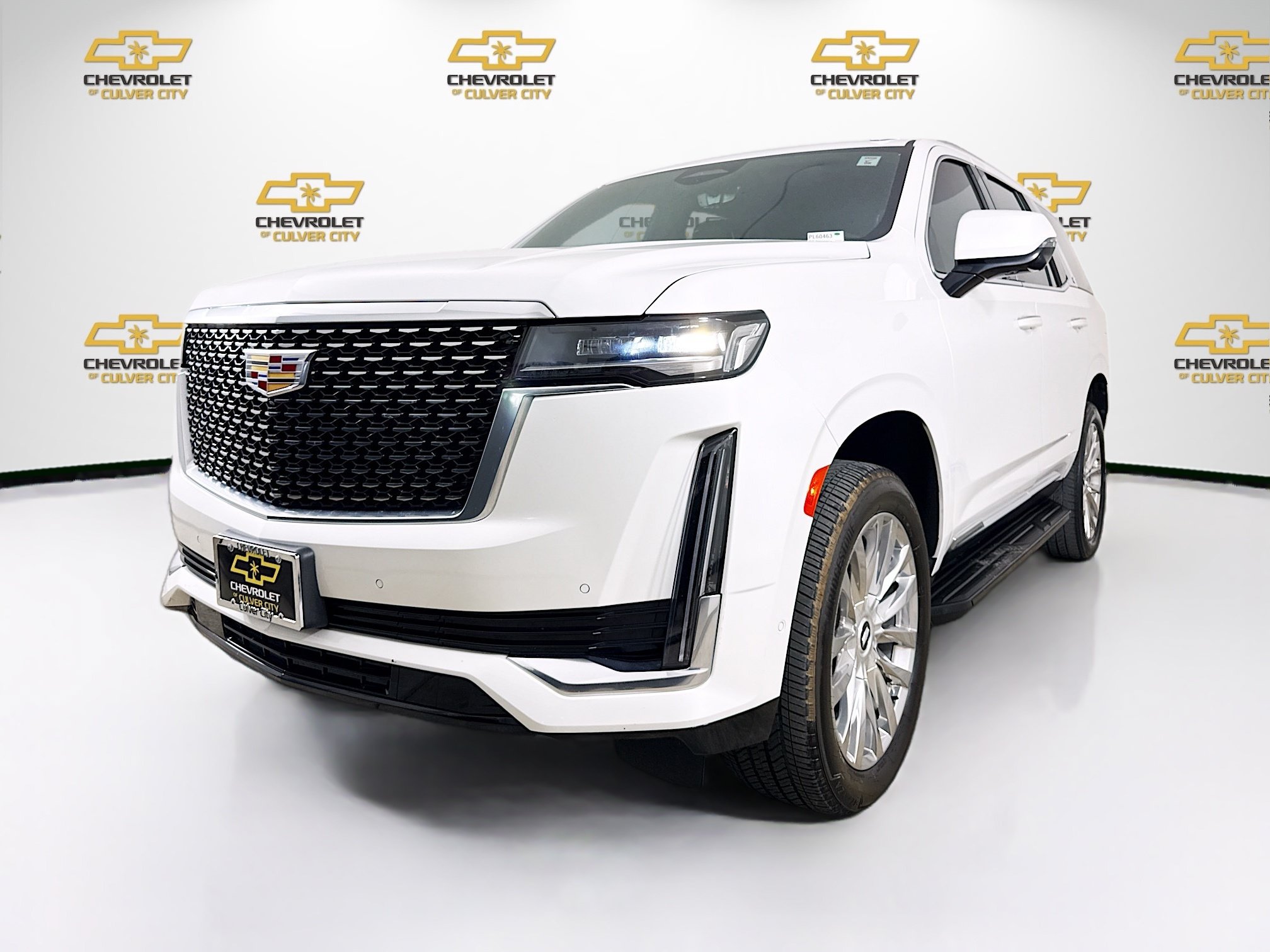 Used 2021 Cadillac Escalade Premium Luxury RWD image 3