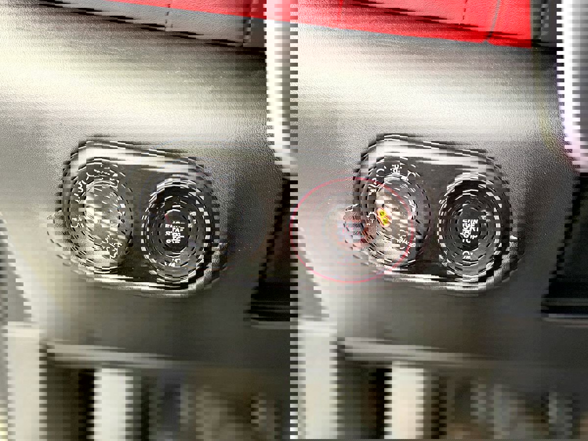 Used 2017 Maserati Levante S image 21