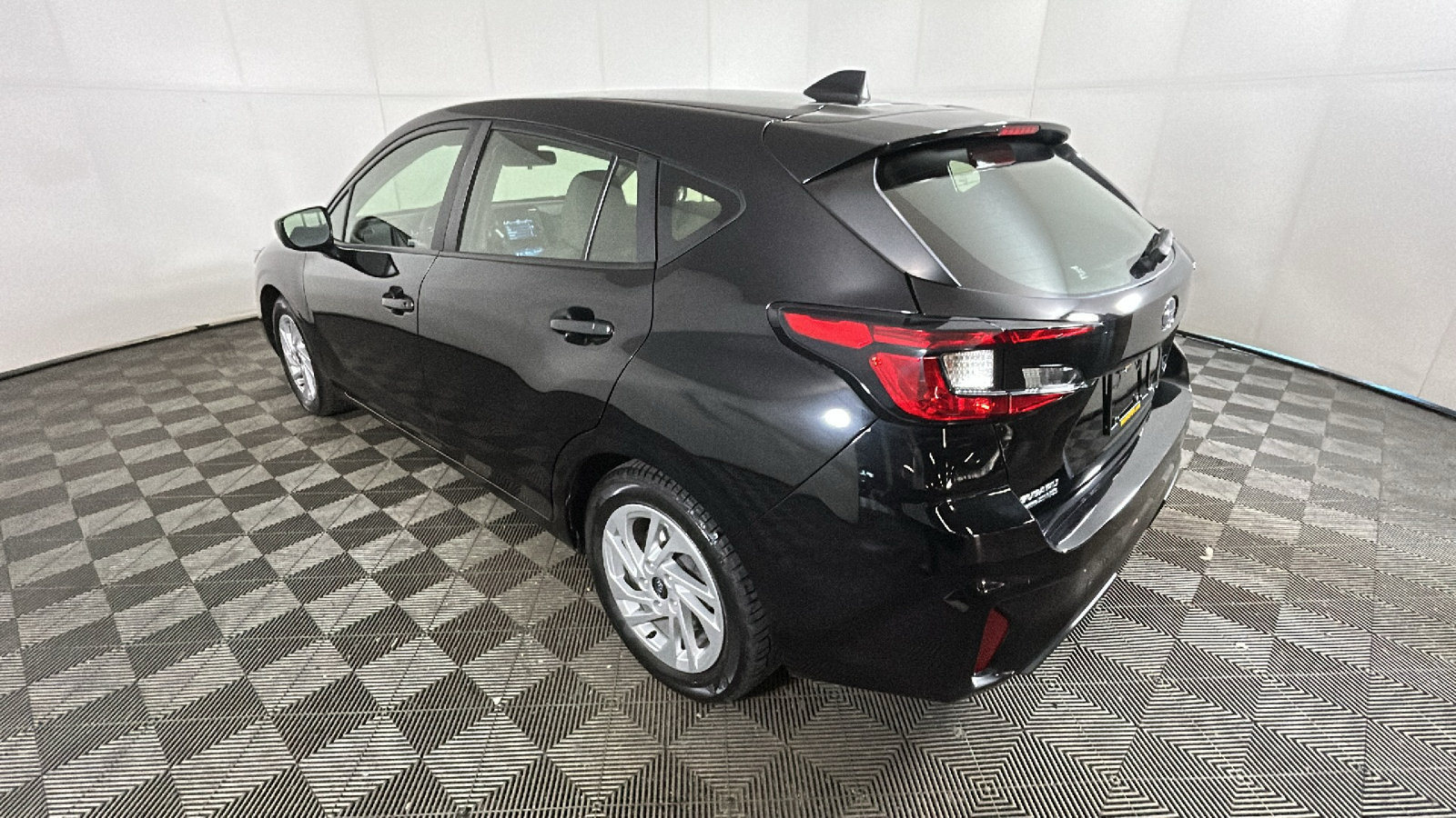 Used 2024 Subaru Impreza 2.0i AWD/4WD image 5