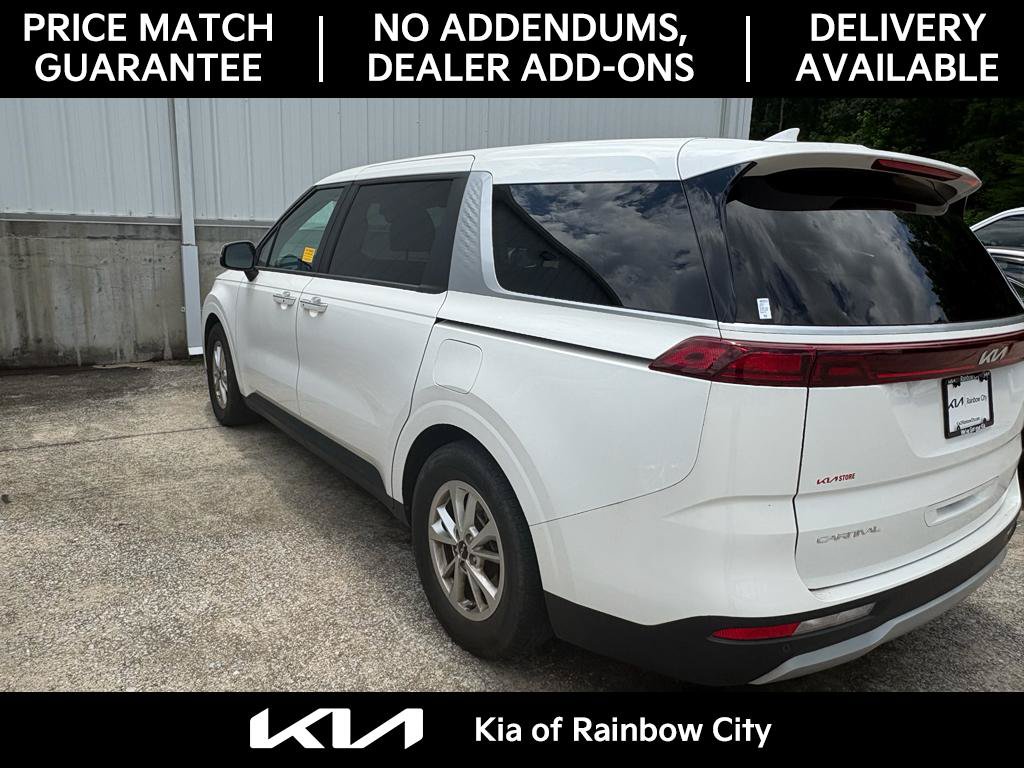 Used 2024 Kia Carnival LX FWD image 5