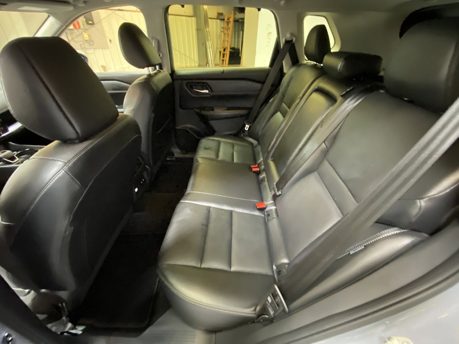 Used 2025 Nissan Rogue SL w/ Tech Package FWD image 24