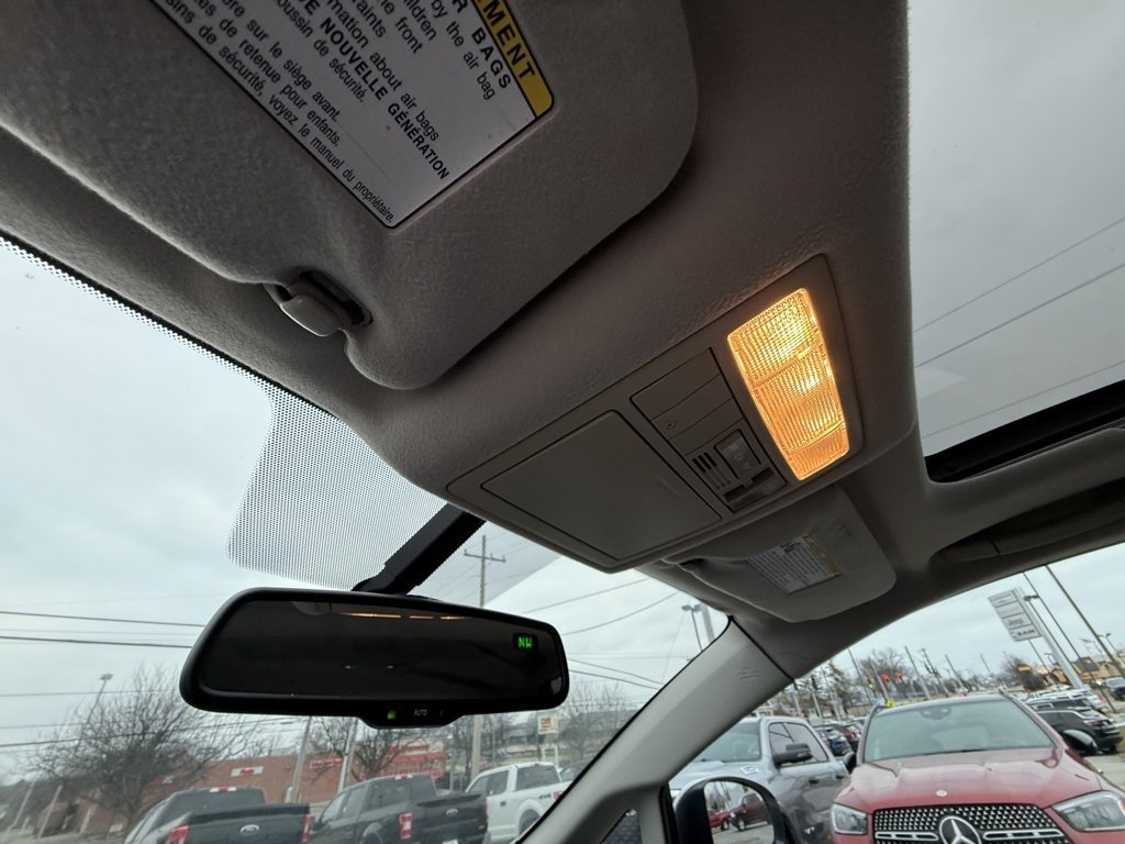 Used 2010 Toyota Venza image 22