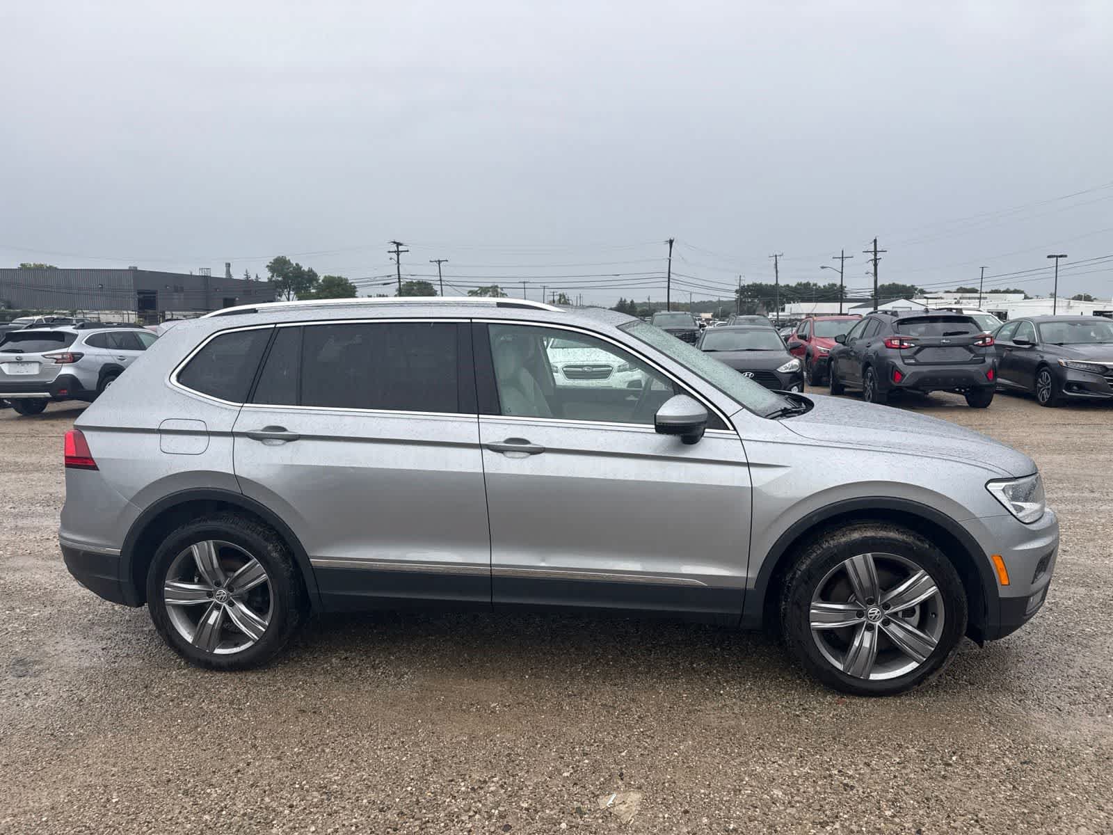 Used 2021 Volkswagen Tiguan SEL AWD/4WD image 9