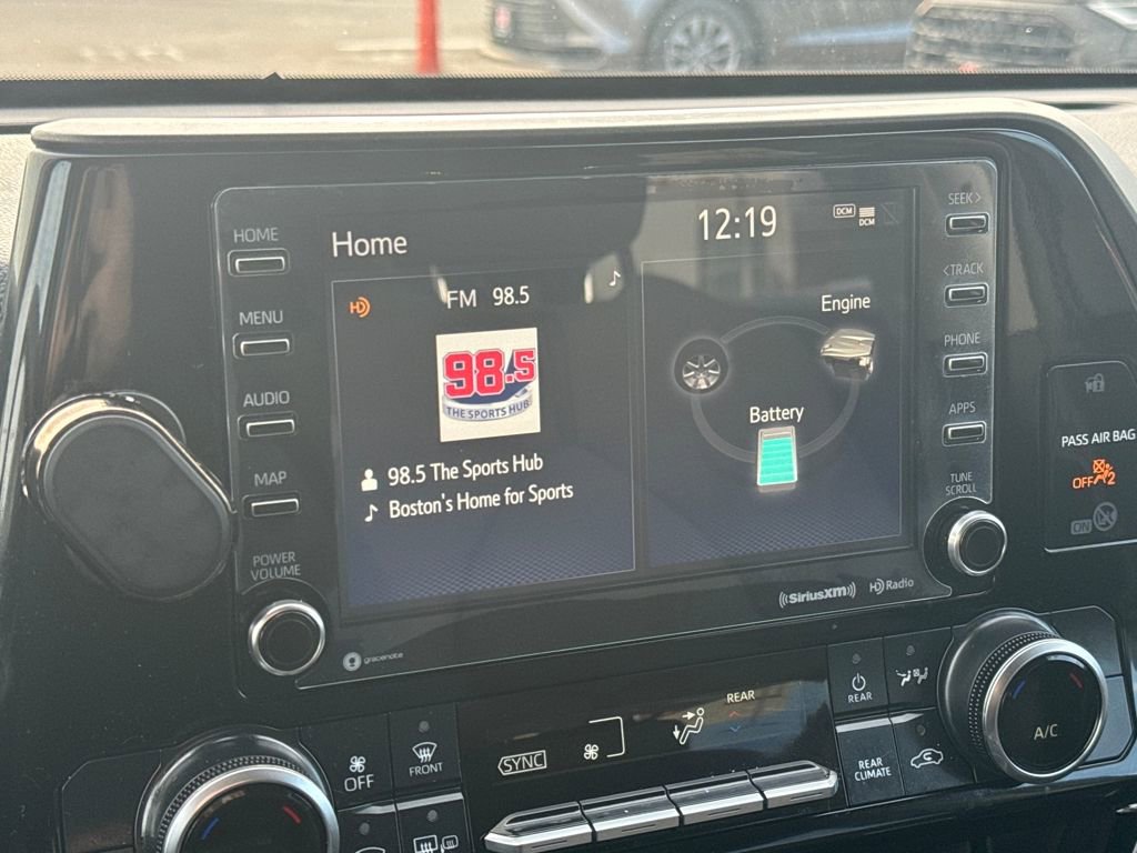 Used 2022 Toyota Highlander LE image 22