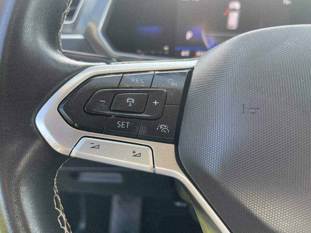 Used 2022 Volkswagen Tiguan SE image 30