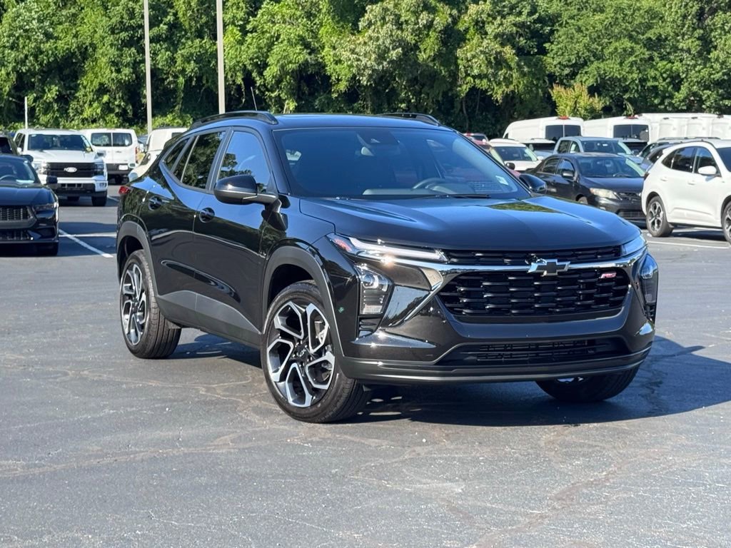 Used 2026 Chevrolet Trax RS w/ Sunroof Package